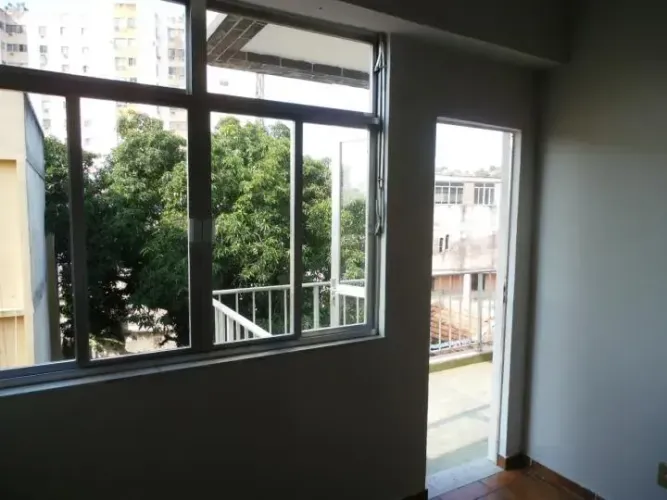 Apartamento de 75 metros quadrados no bairro Madureira com 2 quartos