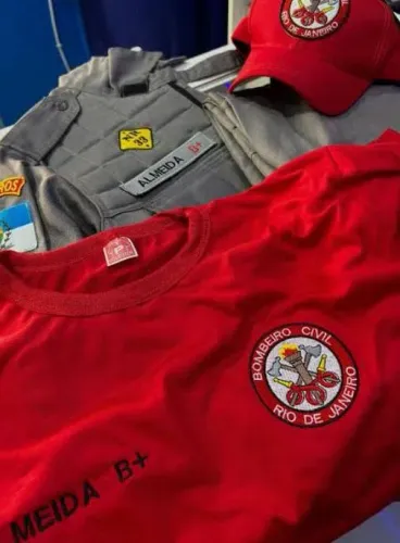 Vendo Farda de bombeiro civil impecável