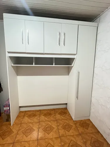 Guarda roupa embutido p/ cama de casal