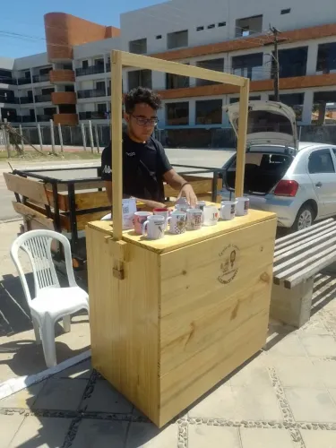 Mesa madeira pinus, para expositor em feirinhas artesanais 