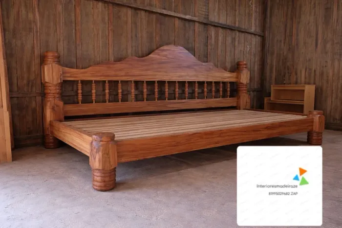 Sofá cama com mourões 