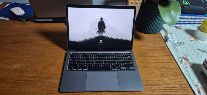 Macbook