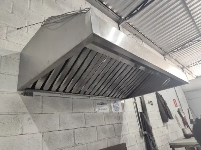 Coifa Inox Parede 3,00x1,10x0,50m com Filtro Inercial