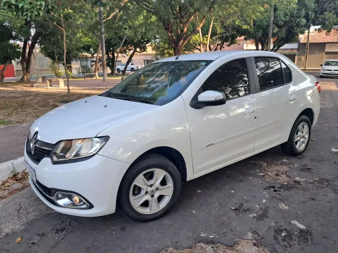 Renault Logan Dynamique Hi-flex 1.6 8V 4P 2017