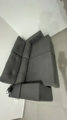 Sofá 3 lugares Novo. 1 semana de uso 
