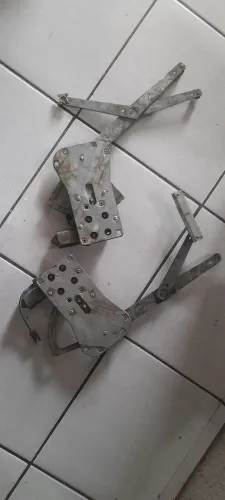 Máquina de vidro escort xr3 ou conversivel ano 89a 92
