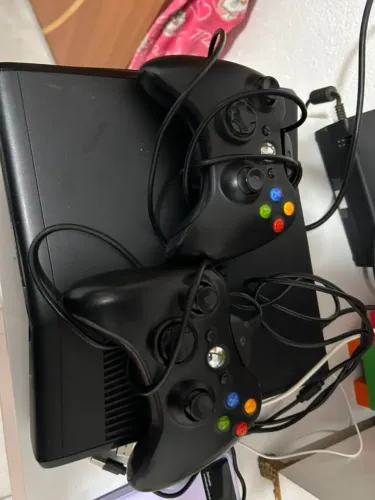 Video Game Xbox 360 Completo mas com luz vermelha