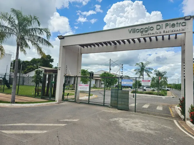Imóvel para venda possui 100 metros quadrados com 2 quartos em Pedra 90 - Cuiabá - MT