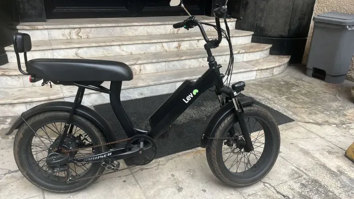 Bike elétrica Lev Cruiser
