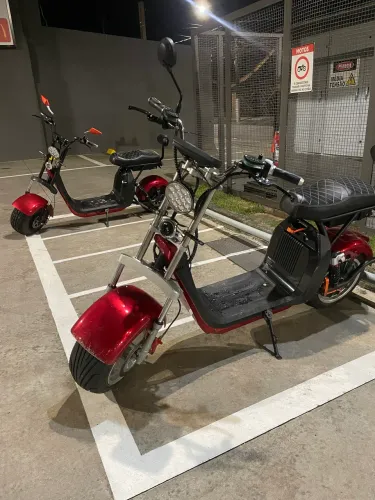 scooter elétrica impecável