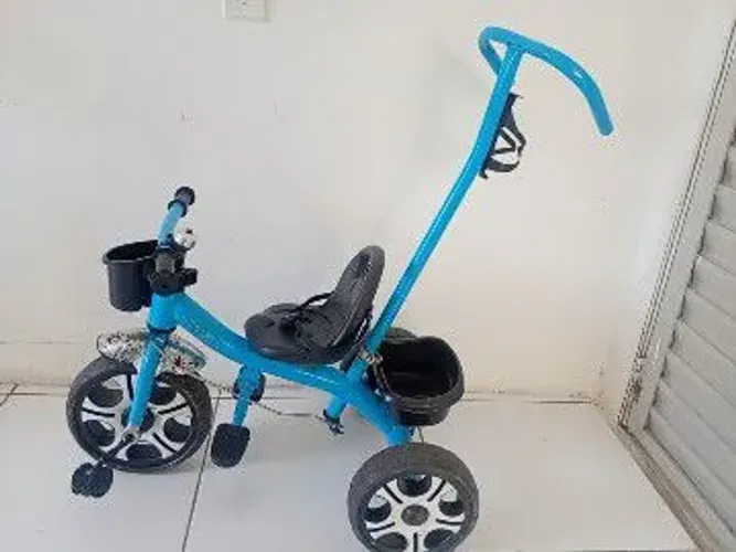 Triciclo infantil