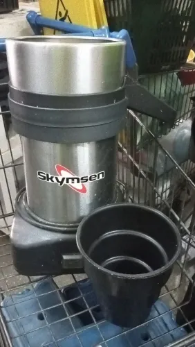 Extrator De Suco Skymsen Inox Exb-n 0.25cv Cor Preto/Inoxidável Frequência 60 MHz