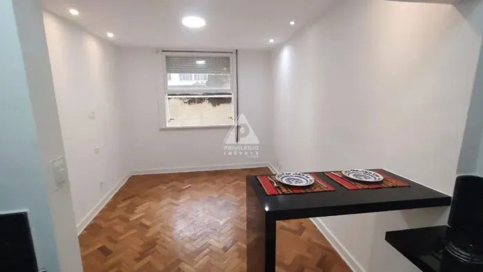 Quarto e sala reformado em Copacabana