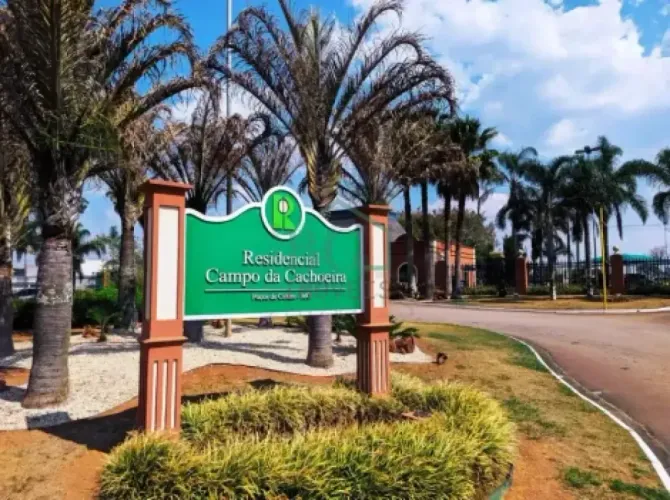 Excelente terreno de 1.856,81 m² á venda no Residencial Campo da Cachoeira em Poços de Cal