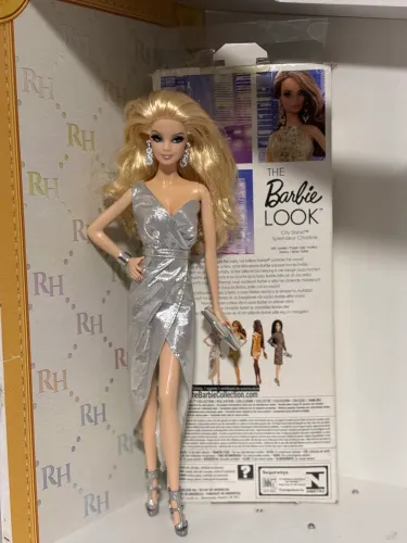 Boneca Barbie The Look City Shine Collector 