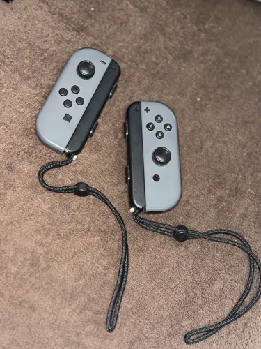 Vendo Nintendo Switch V2