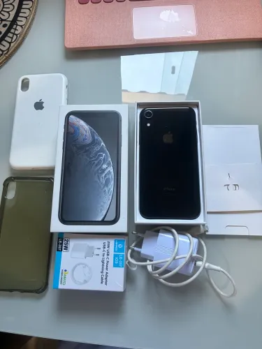 iPhone XR PRETO, 64gb, usado
