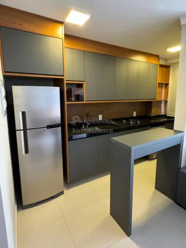 Apartamento Padrão Mobiliado com 2 Dormitórios para para Locação no bairro Jardim Yolanda