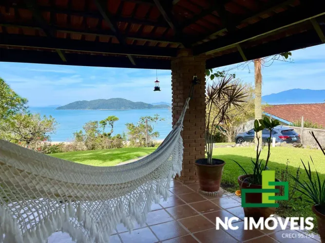 Venda | Linda Casa no Condomínio Roteiro do Sol em Caraguatatuba.