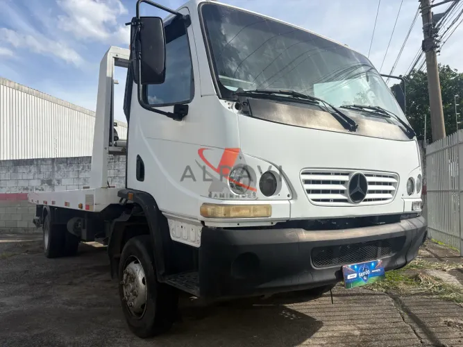 Mercedes Benz Accelo 915 Ano 2011 com Plataforma Guincho 6,18m com Asa Delta