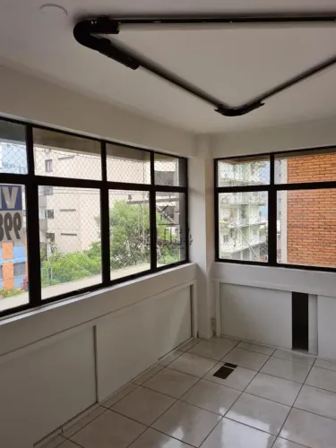 Sala Comercial com Elevador e Portaria em São Leopoldo REF: 2217