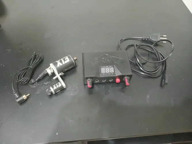 Kit de tatuagem completo máquina fonte e pedal