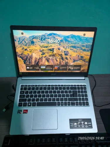 Notebook acer com NF