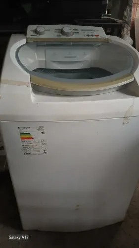 Máquina  de lavar pra tirar peças 