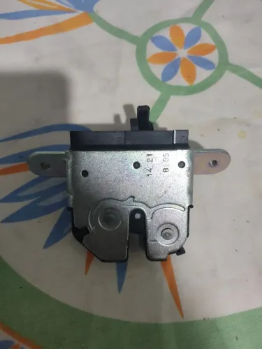 Fechadura Elétrica da Mala, Fiat Grand Siena, Original.
