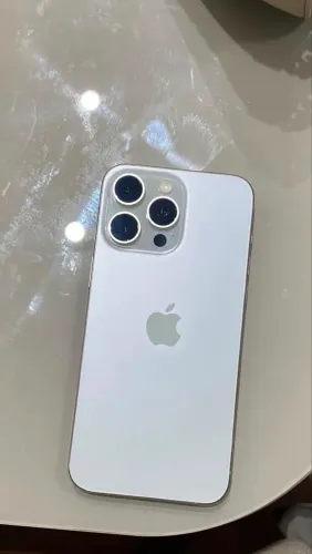 IPHONE 15 PRO MAX 256g
