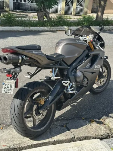 Triumph daytona 675