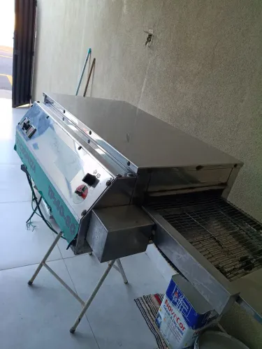 Vendo forno elétrico de esteira marca Tecnopizza