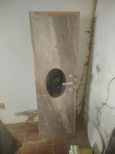 Bancadas em granito e mármore