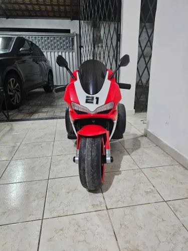 Moto eletrica infantil