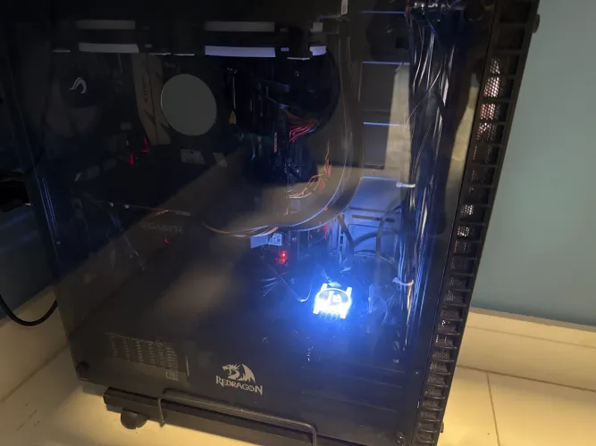 Computador Gamer Usado, intel core i7-7700k, 32GB RAM, RTX 1660 Super, Water Cooler