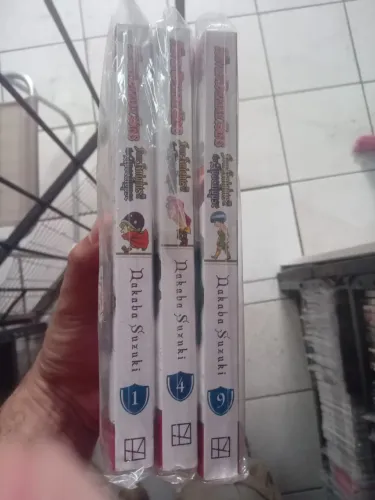 Four Knights of the Apocalypse INGLES volumes 1, 4 e 9 + BRINDES