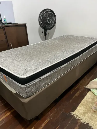 Cama de solteiro - box + colchão D33 Misto