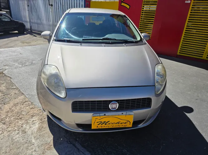 Fiat Punto Attractive 1.4 Fire Flex 8V 5P 2011