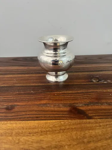 Vaso banhado a prata lê lis branccasa