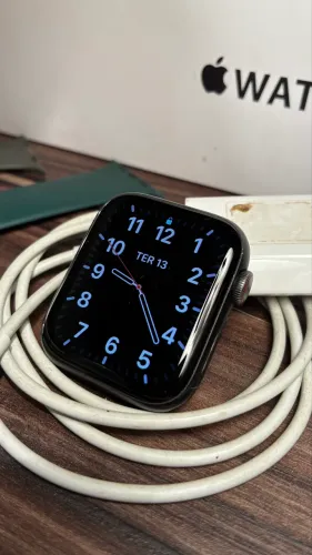 Apple Watch SE 44mm 1ª Gen. GPS + Cellular