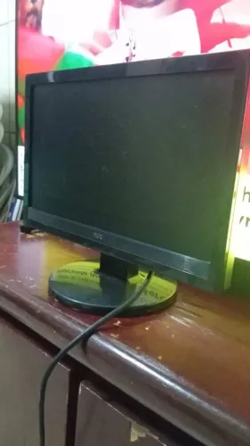 Tela de computador AOC