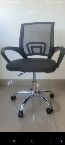 Cadeira De Escritório Giratória Mesh (Muito Nova / Base Cromada
