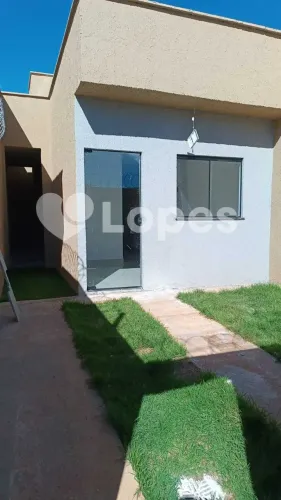 Casa no Setor Carolina Parque | 2 Quartos | Oportunidade Imperdível