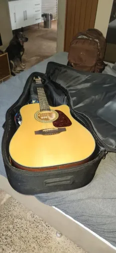 Violao Takamine com case