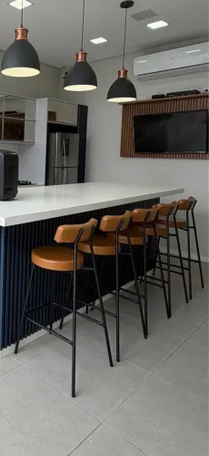 Banqueta Alta Estofada Impermeável