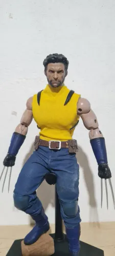 Wolverine 1/6 head hot toys e garras de metal hot toys