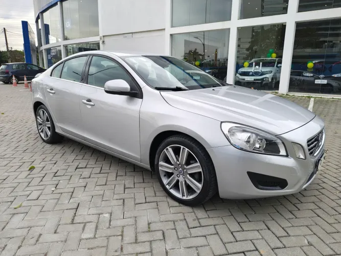 Volvo S60 T-4 1.6 180cv 4P 2011