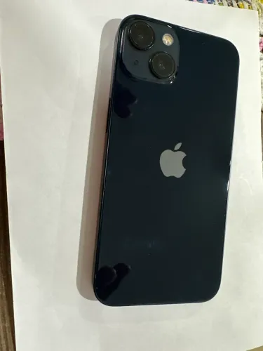 Vende-se iPhone 13 128gb semi novo