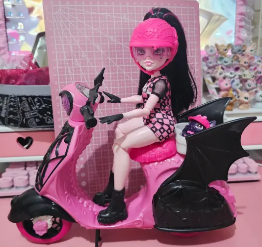 Monster high draculaura motoca