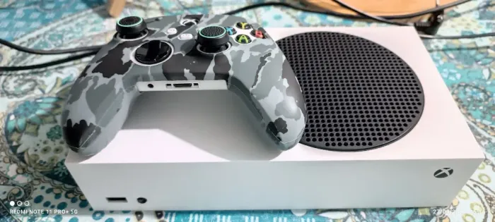 Xbox Séries S 512gb ótimo estado